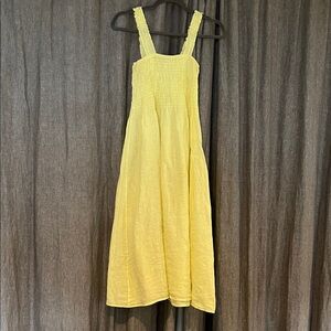 Elegant Yellow Midi Dress